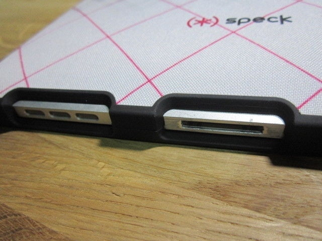 Checked 1st Generation Apple iPad 1 Speck Fitted Fabric Wrapped Cover Case