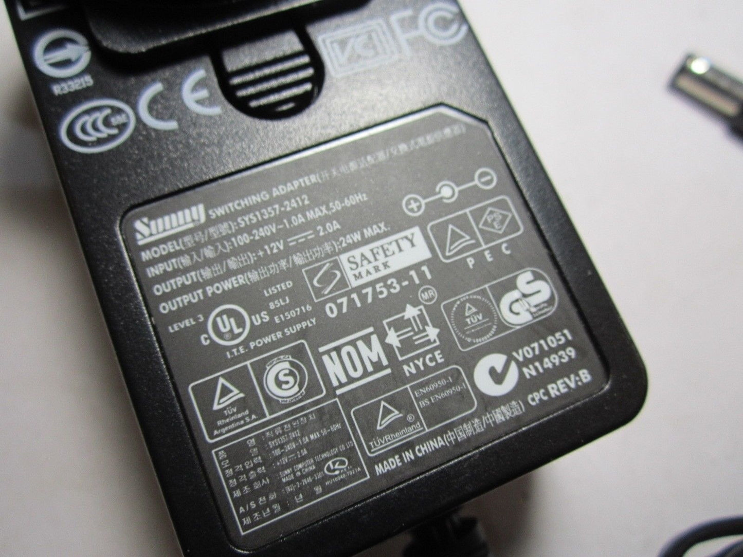 AUS Australian Sunny 12V 2.0A 24W AC-DC Switching Adaptor Model SYS1357-2412