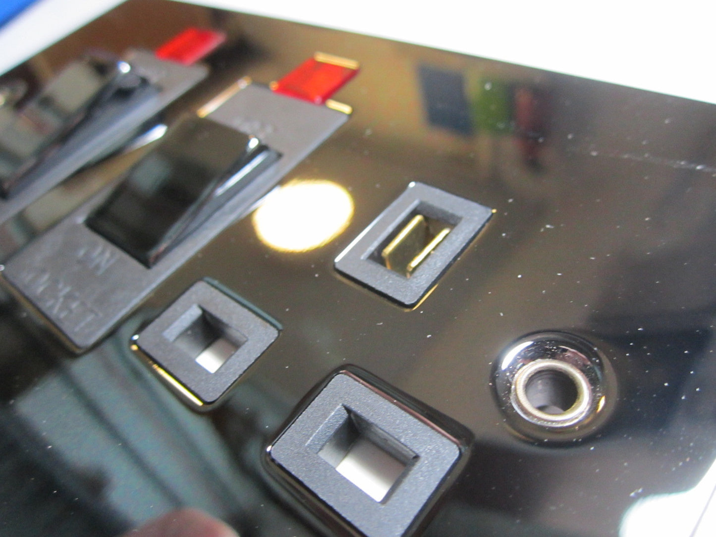 Volex Cooker Control 45A Switch 13A Socket with Neon Black Interior Nickel Flat