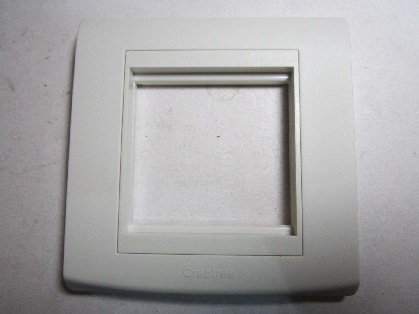 Crabtree ET092 2 Module Communication Plate White DL22544/C