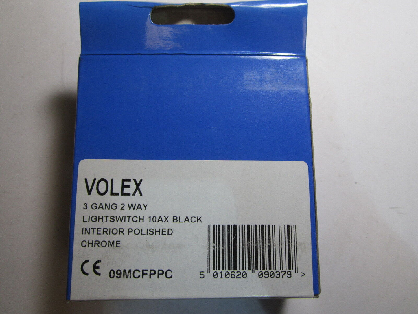 Volex 3 Gang 2 Way Lightswitch 10AX Black Interior Polished Chrome Flat Plate