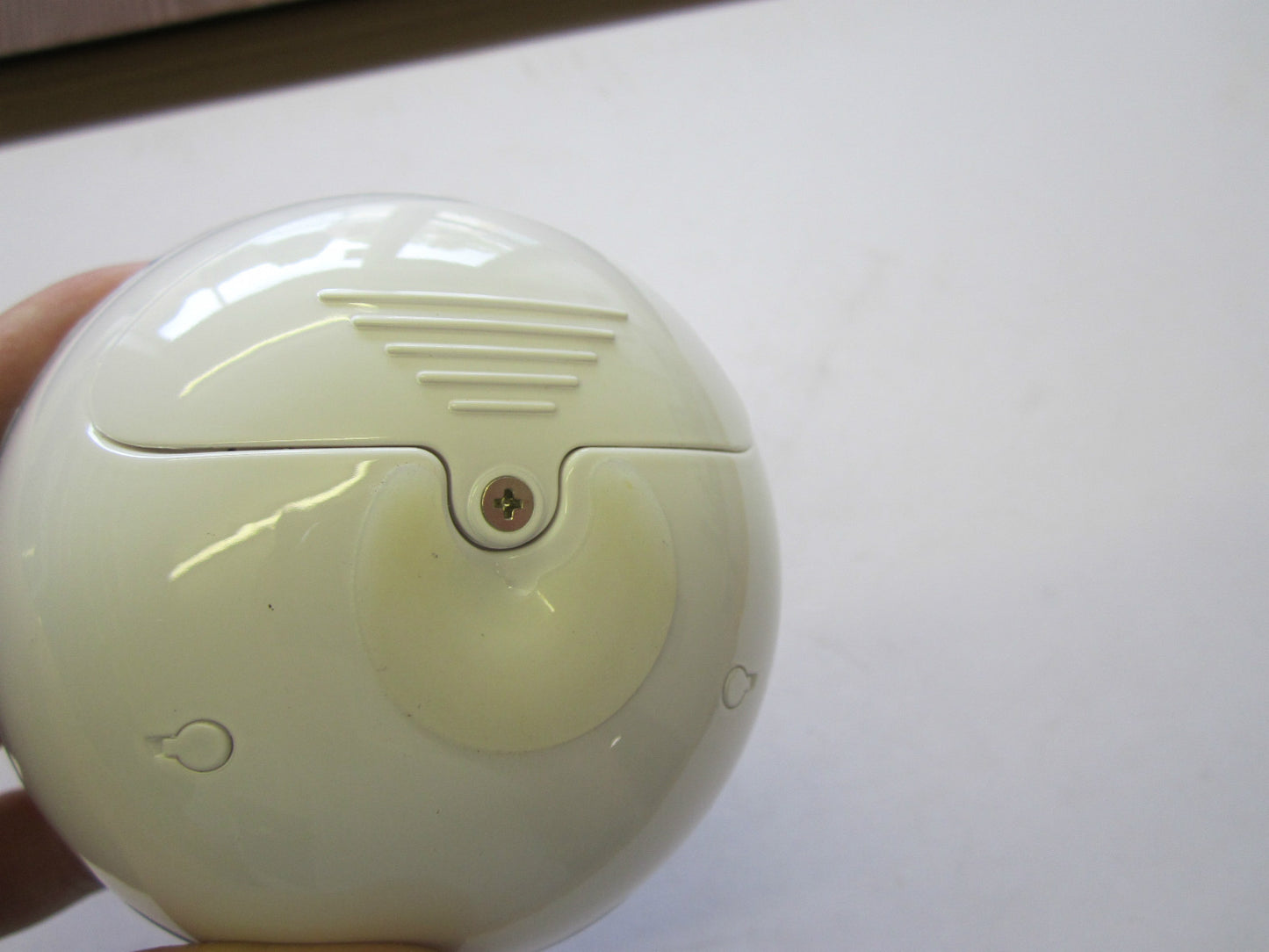 White Musibytes Apple Fruit Byte 2 Plug & Play Mini Sized Speaker Portable Audio