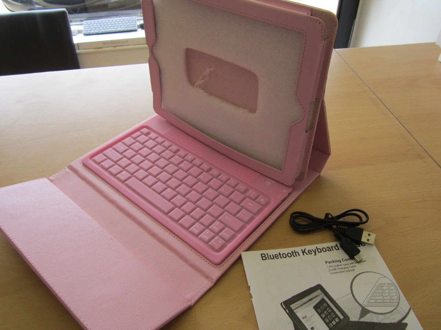 PINK Bluetooth Wireless Keyboard Leather Carry Case/Stand Apple iPad 1,2,3 New
