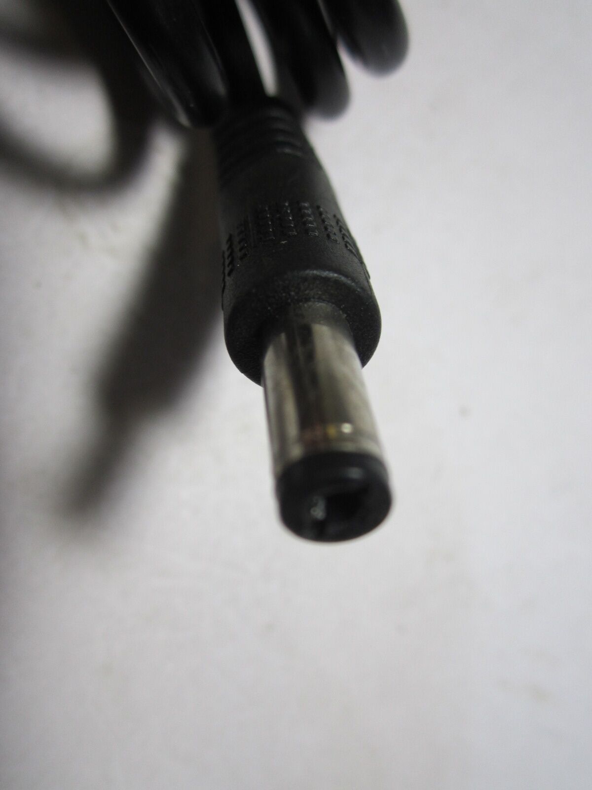 Genuine EU LA-540 Switching Adapter AC Adaptor 5V 4000mA 4A 5.5mmx2.1mm/2.5mm