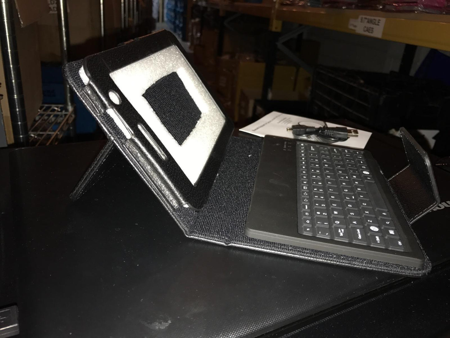 Bluetooth Keyboard Leather Carry Case/Stand for 7" Inch HTC Flyer EVO View 4G