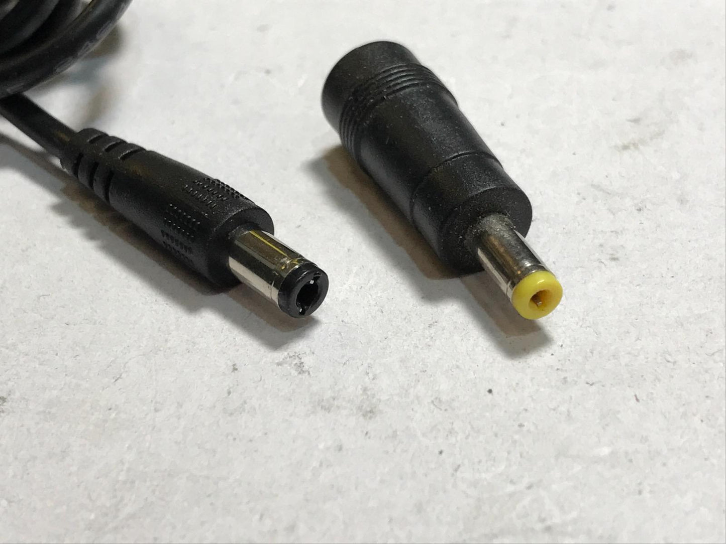 EU European 2 Pin Replacement 9V AC-DC Adaptor with 4.75mm x 1.75mm Connector