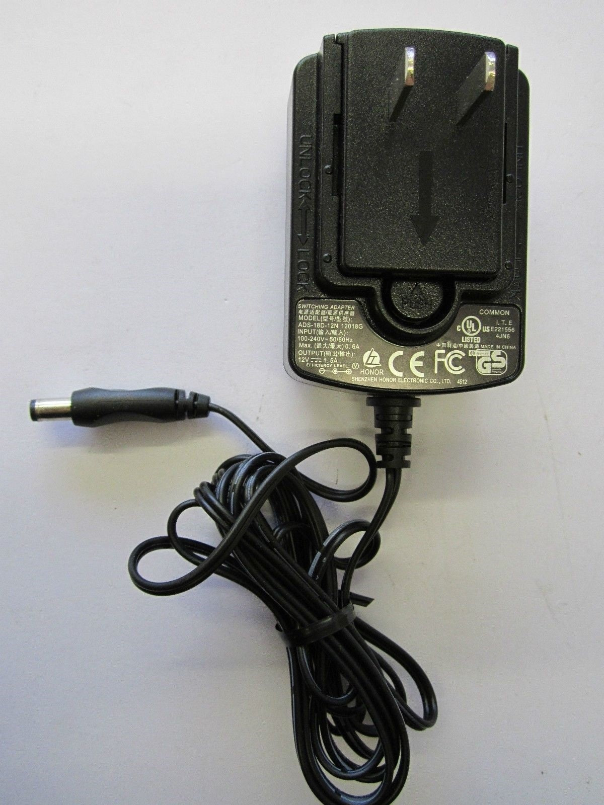 USA American 12V MAINS ROLAND EP-85 EP-97 KEYBOARD AC ADAPTOR POWER SUPPLY PLUG