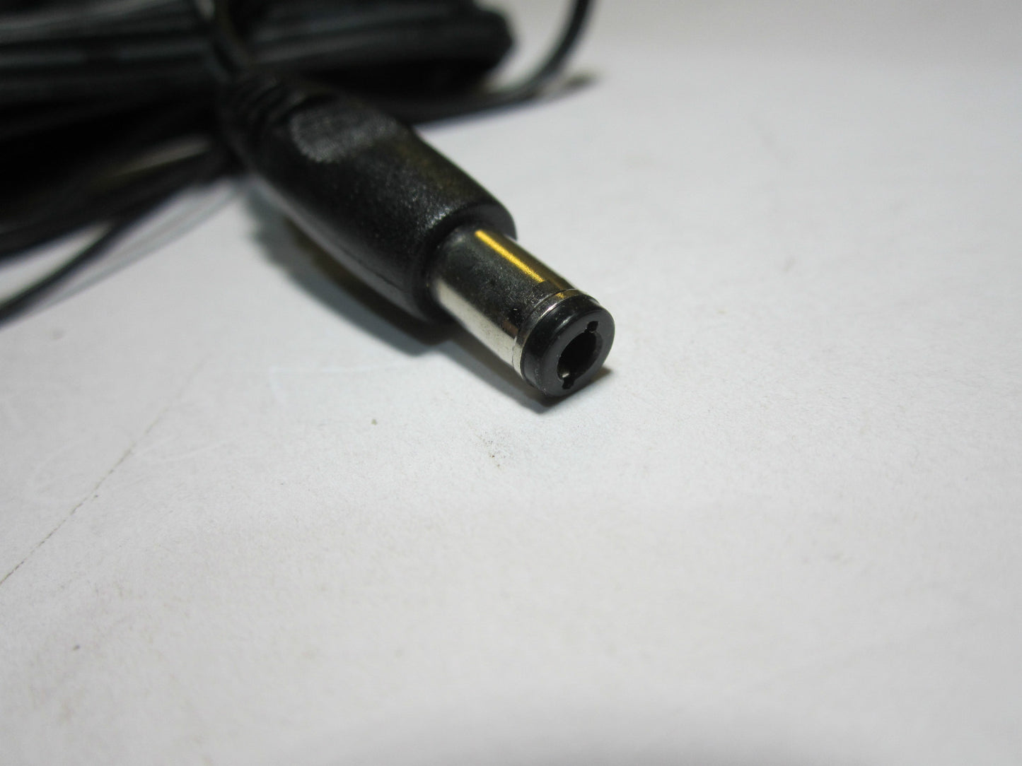 Genuine +9V 1A DVE Switching Adapter Power Supply model DSA-9PFB-09 FUK 090100