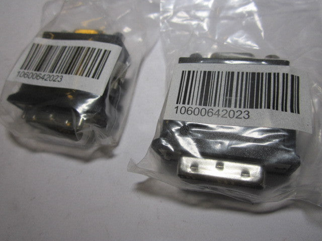 DVI-A Male To VGA Female adapter Twin Pack 10600642023 S26361-F2391-V2