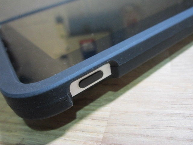 Checked 1st Generation Apple iPad 1 Speck Fitted Fabric Wrapped Cover Case