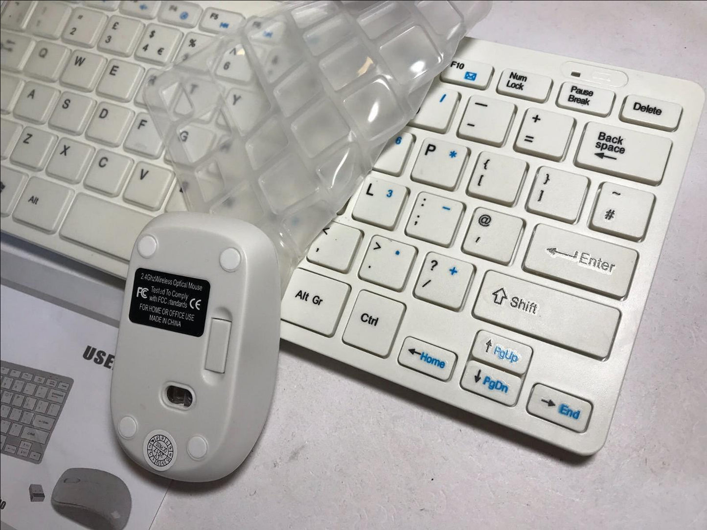 White Wireless MINI Keyboard & Mouse for Samsung UE40C7000WK 3D Smart TV
