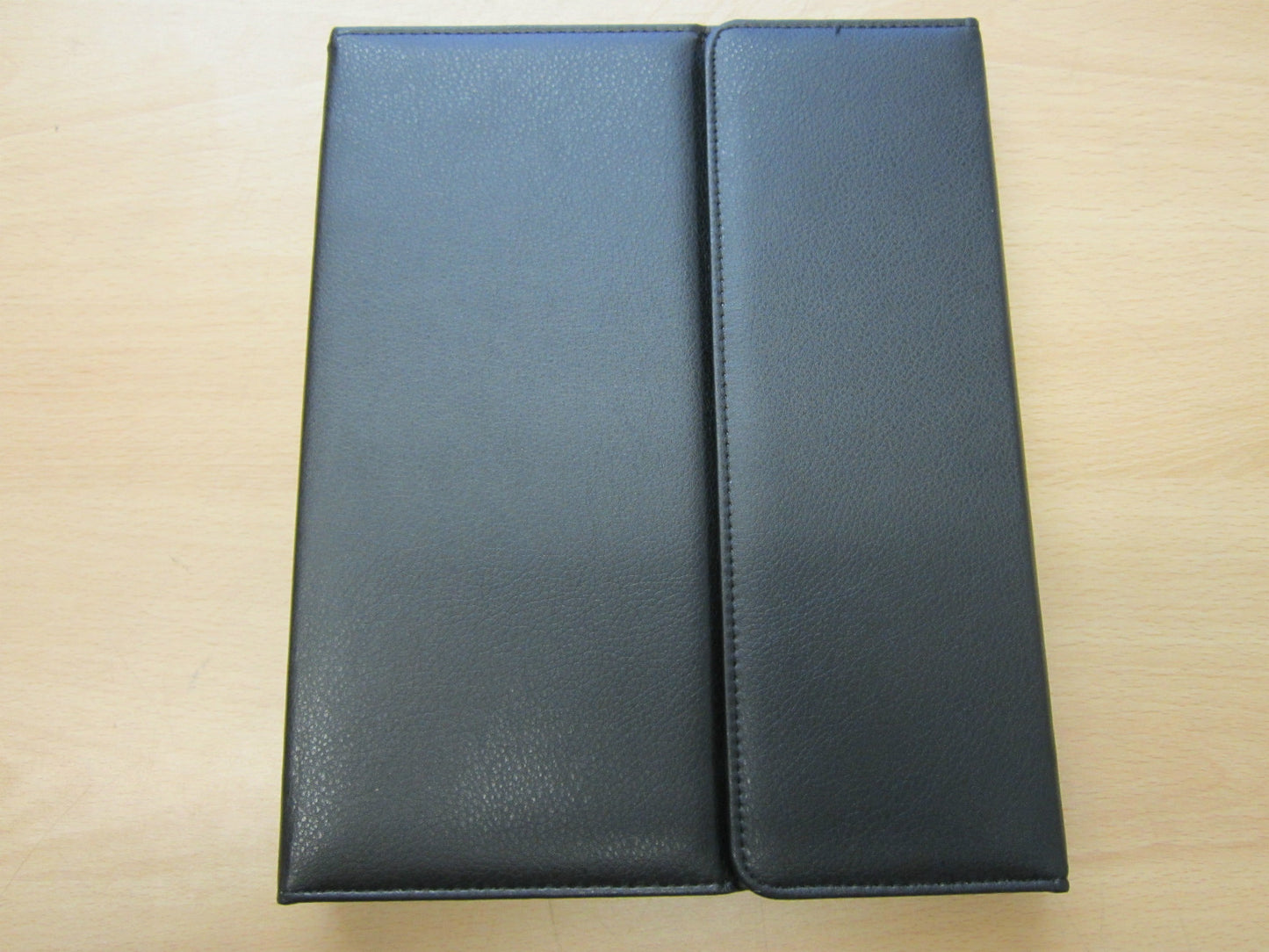Black Bluetooth Wireless Keyboard Real Leather Carry Case/Stand Apple iPad Air