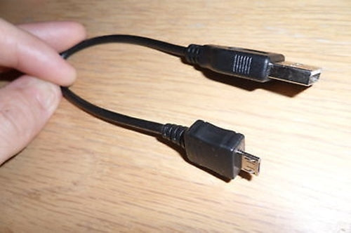 22cm Very Short Nokia N8 Black Micro B USB Data Sync PC/MAC Cable Lead Shortest