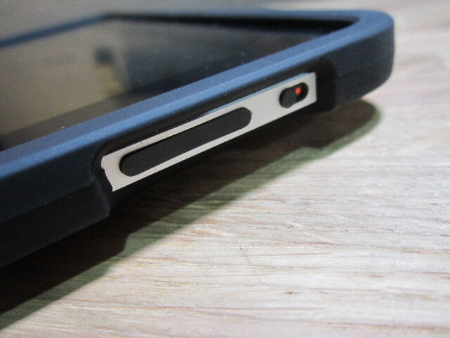 Checked 1st Generation Apple iPad 1 Speck Fitted Fabric Wrapped Cover Case Skin