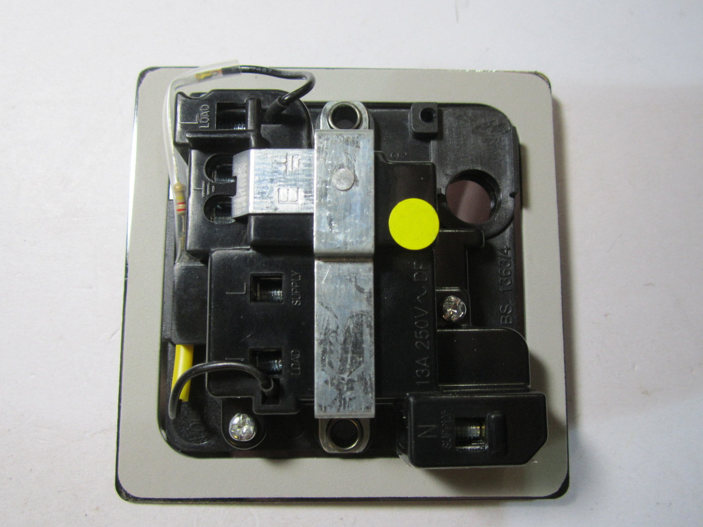 Switched Switch Spur Fused Socket Light Neon Black Nickel Chrome Flat Plate New