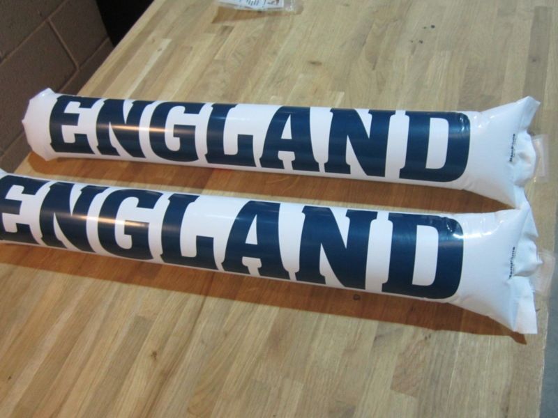 1 Pair of England BAMBAM Bam Bam Loud Crowd Cheering Thunder Sticks Noisemakers