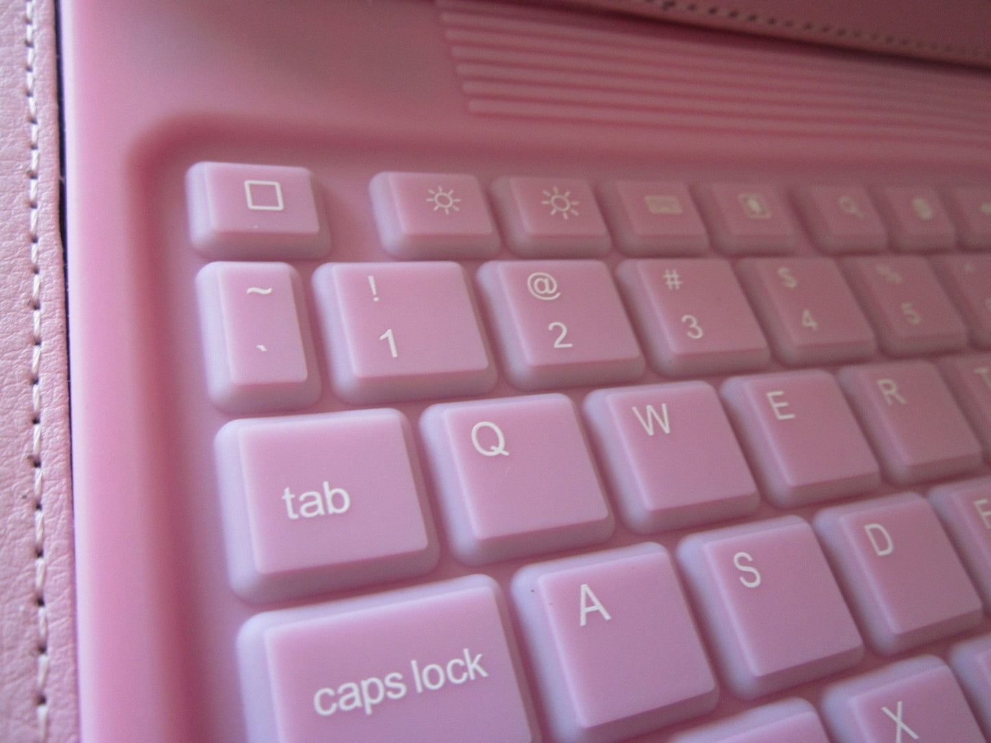 PINK Bluetooth Wireless Keyboard Leather Carry Case/Stand Apple iPad 1,2,3 New