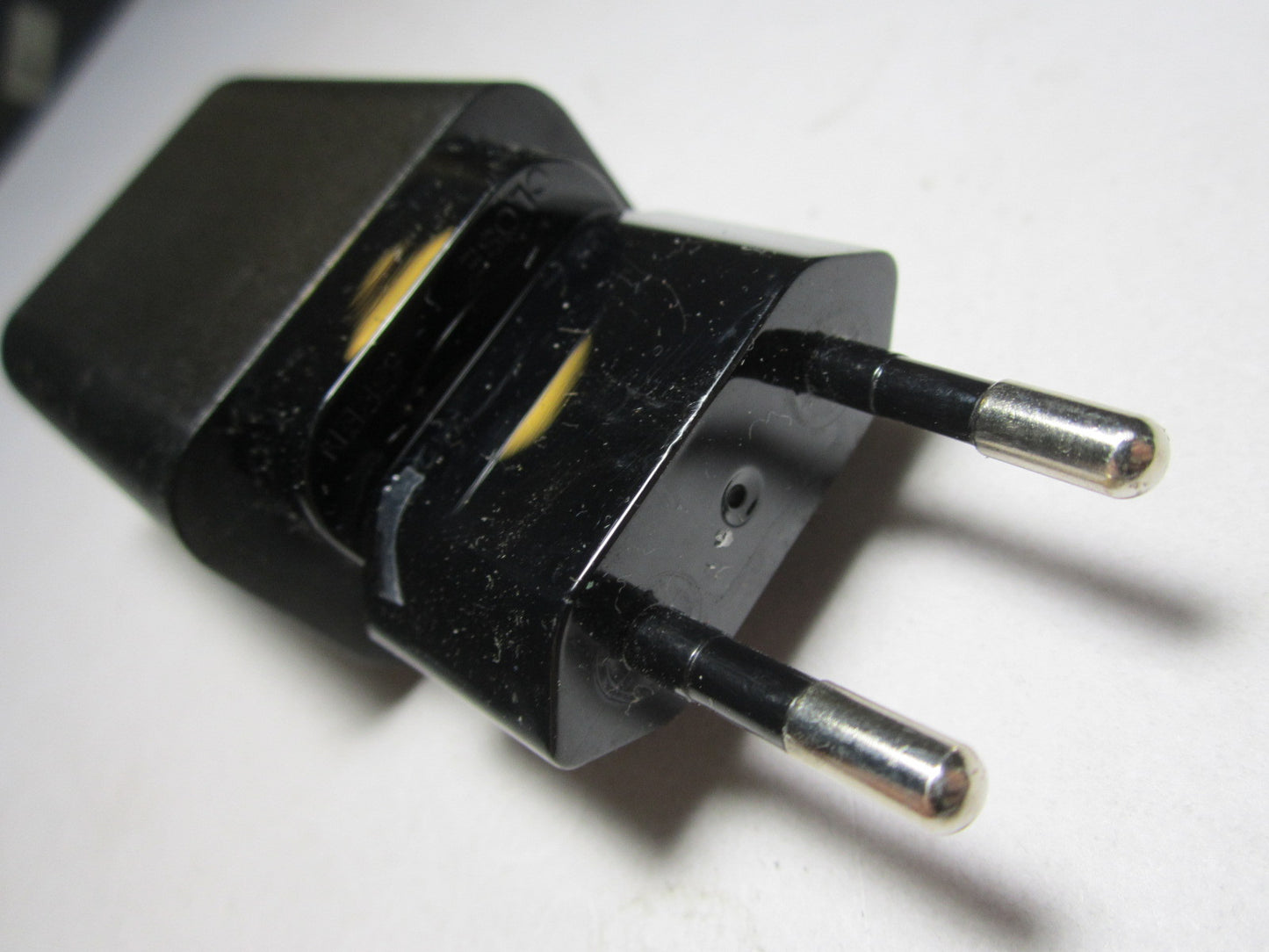 Genuine EU Delta Electronics Inc AC/DC Adapter ADP-10HW A 5.35V 2A USB Plug