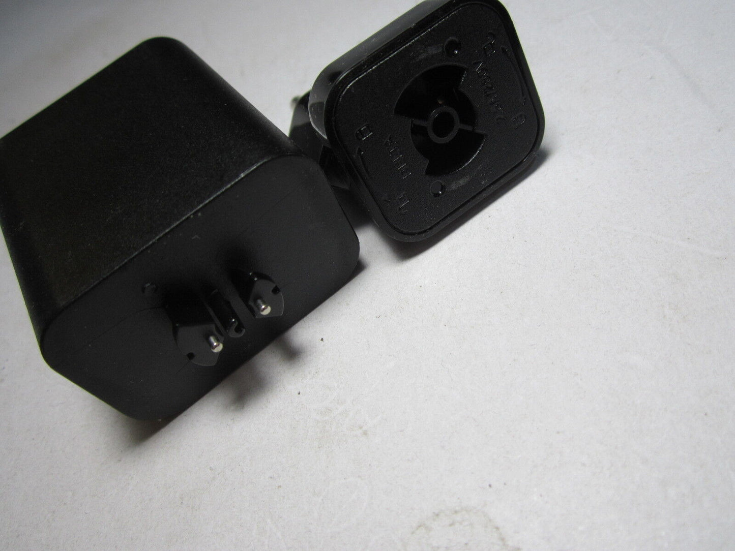 Genuine EU Delta Electronics Inc AC/DC Adapter ADP-10HW A 5.35V 2A USB Plug