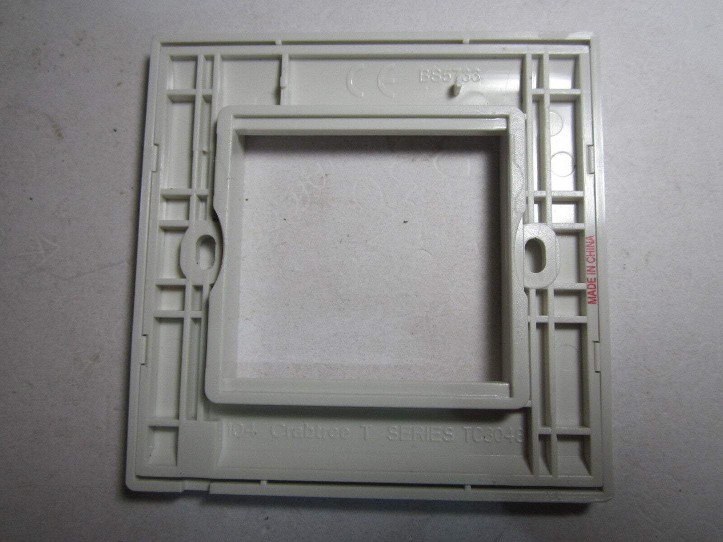 Crabtree ET092 2 Module Communication Plate White DL22544/C