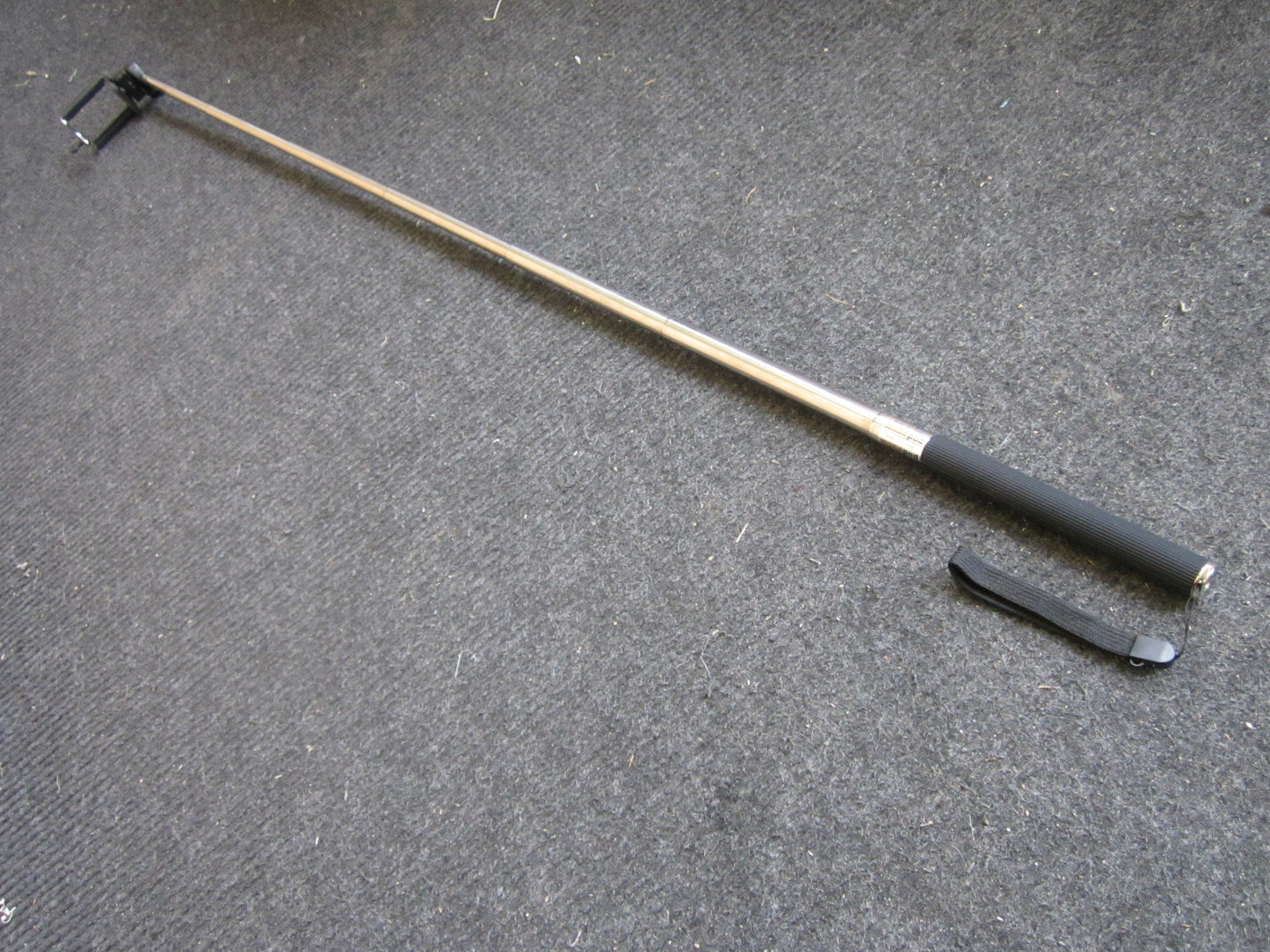 Black Monopod Telescopic Pole for Selfie Photo/Video Taking with Mobile Phone
