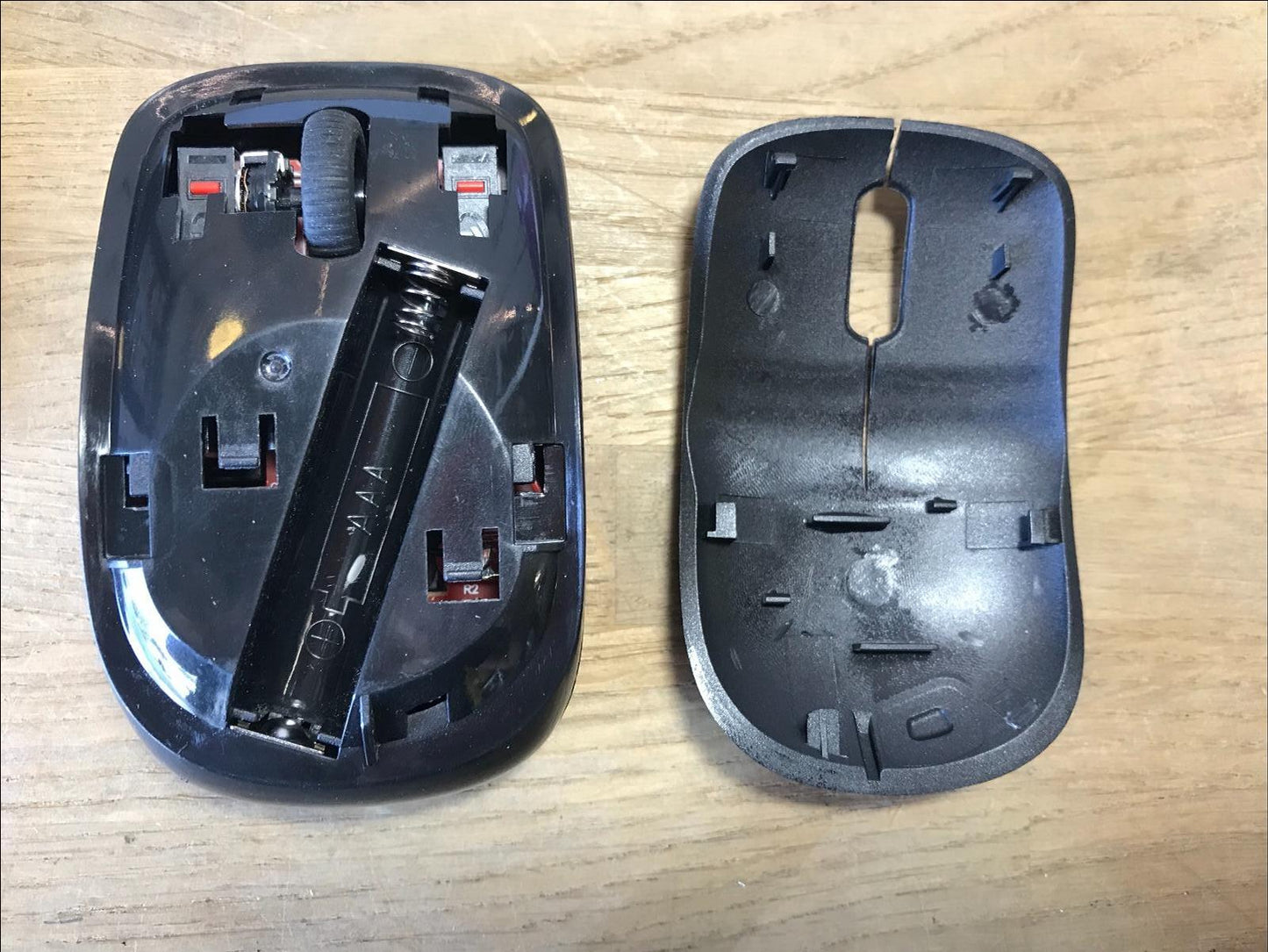 Black Wireless Small Keyboard and Mouse for LG UP75 43 inch 4K Smart TV 43UP75