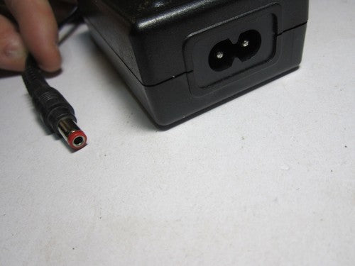 GENUINE ITE POWER SUPPLY MODEL PW118KA0503N52 5V 3.0A AC-DC ADAPTOR