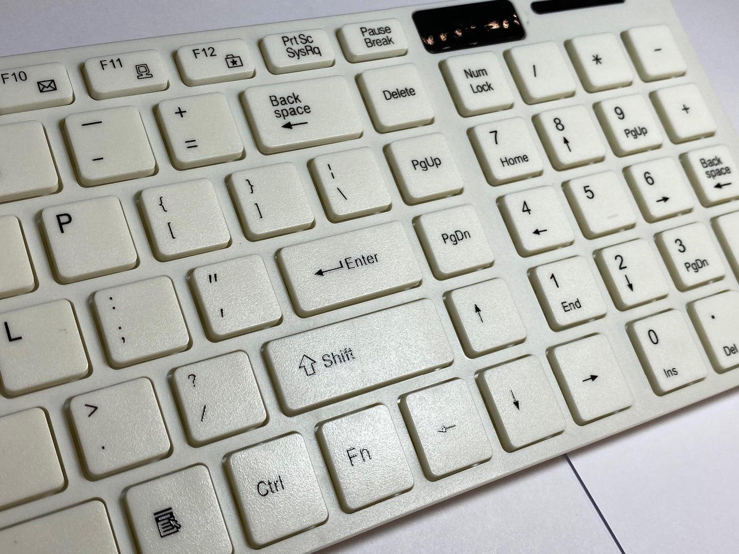 White Wireless THIN Keyboard&Mouse for LG 47LM670T LED HD 1080p 3D Smart TV