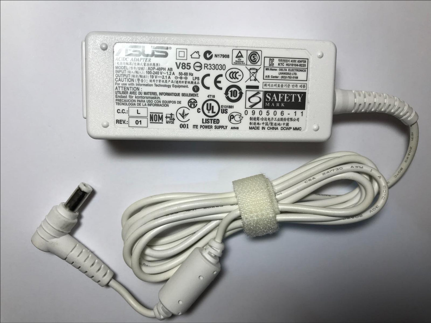 Genuine ASUS AC/DC Adapter model ADP-40PH AB 19V 2.1A Power Supply Charger
