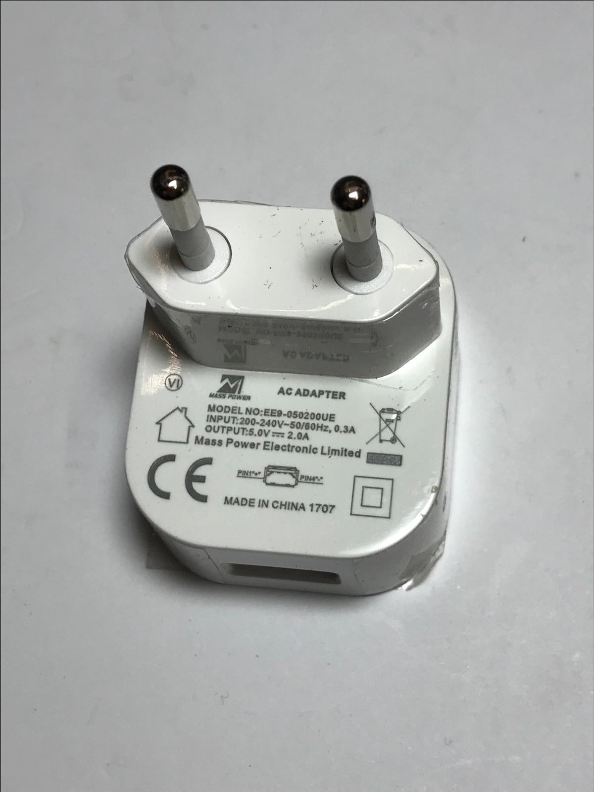 5V 5.0V 1.0A 1A 1000mA WHITE USB Mains Plug AC Adapter EE9-050100UE Charger