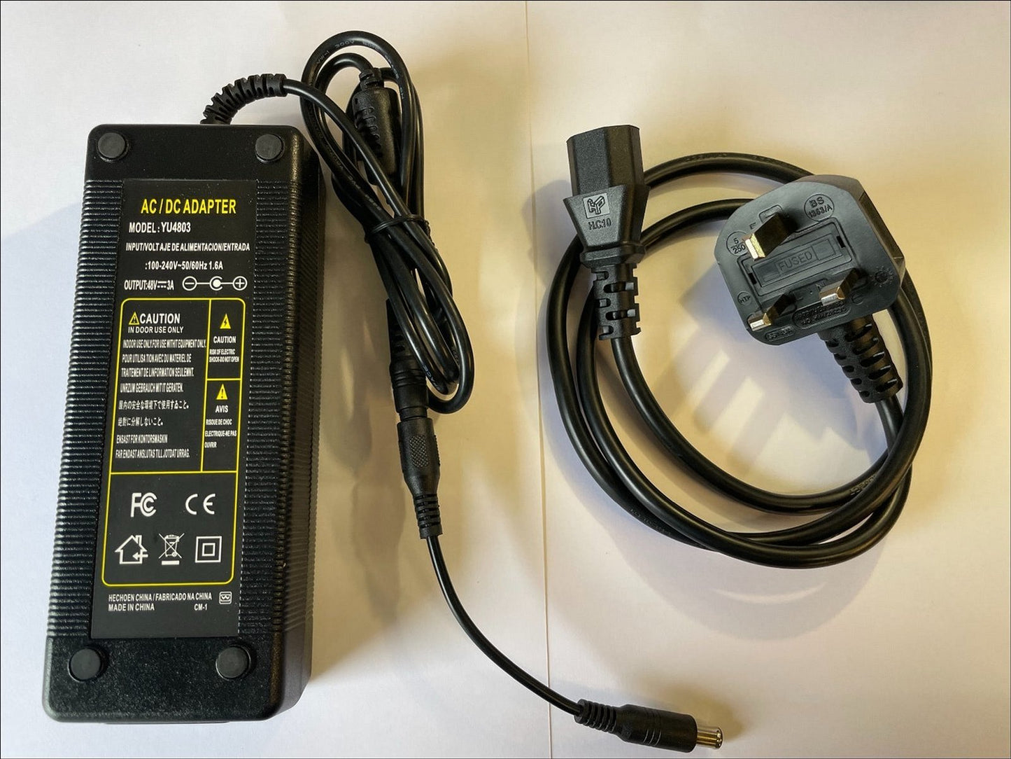 UK Plug 48V 3A 48.0V 3000mA AC-DC Adaptor Power Supply 6.0mm x 4.3mm with centre