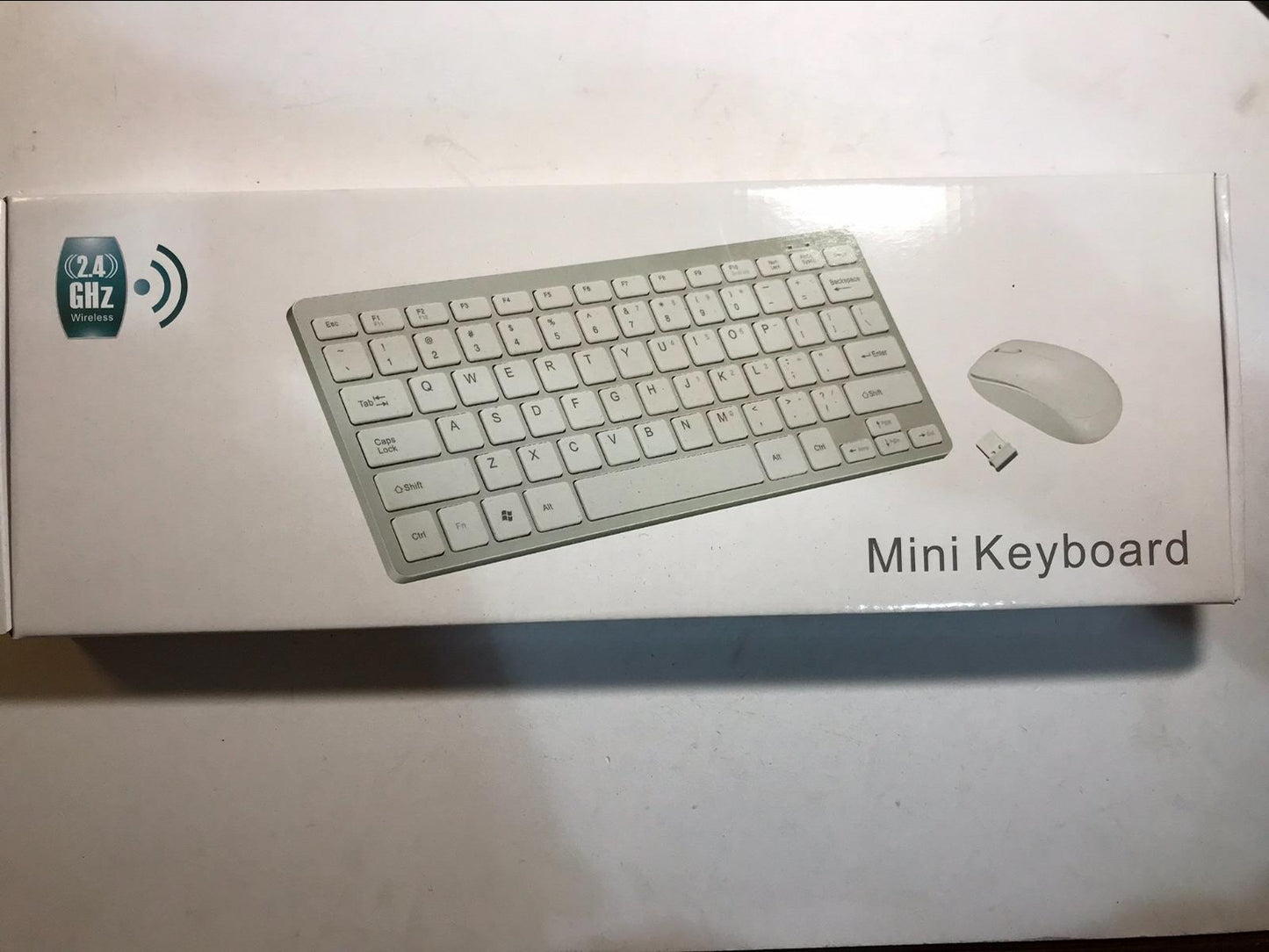 White Wireless Small Keyboard & Mouse Set for LG 50PM670T 3D Smart TV