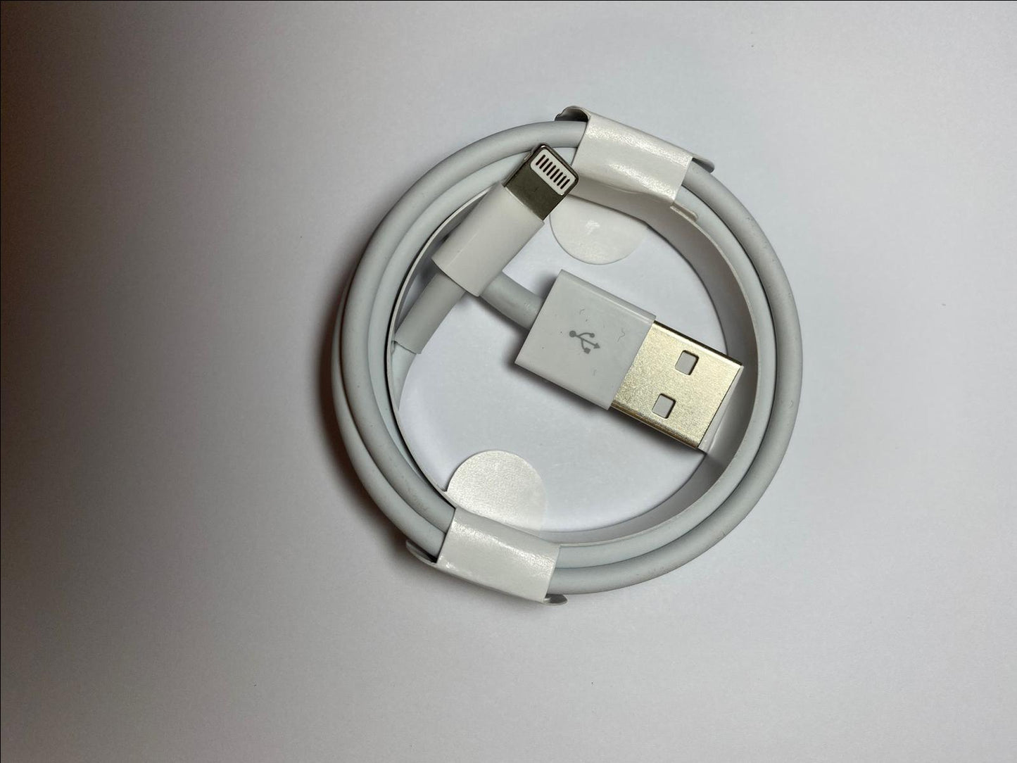 White iPhone Charger Lightning Cable Lead 1M