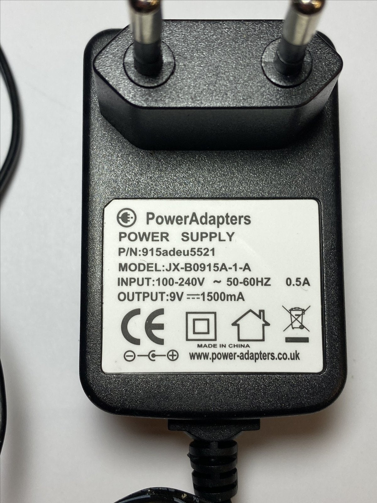 EU 9V 1500ma 1.5A AC-DC Switching Adaptor Power Supply 5.5mm x 2.1mm