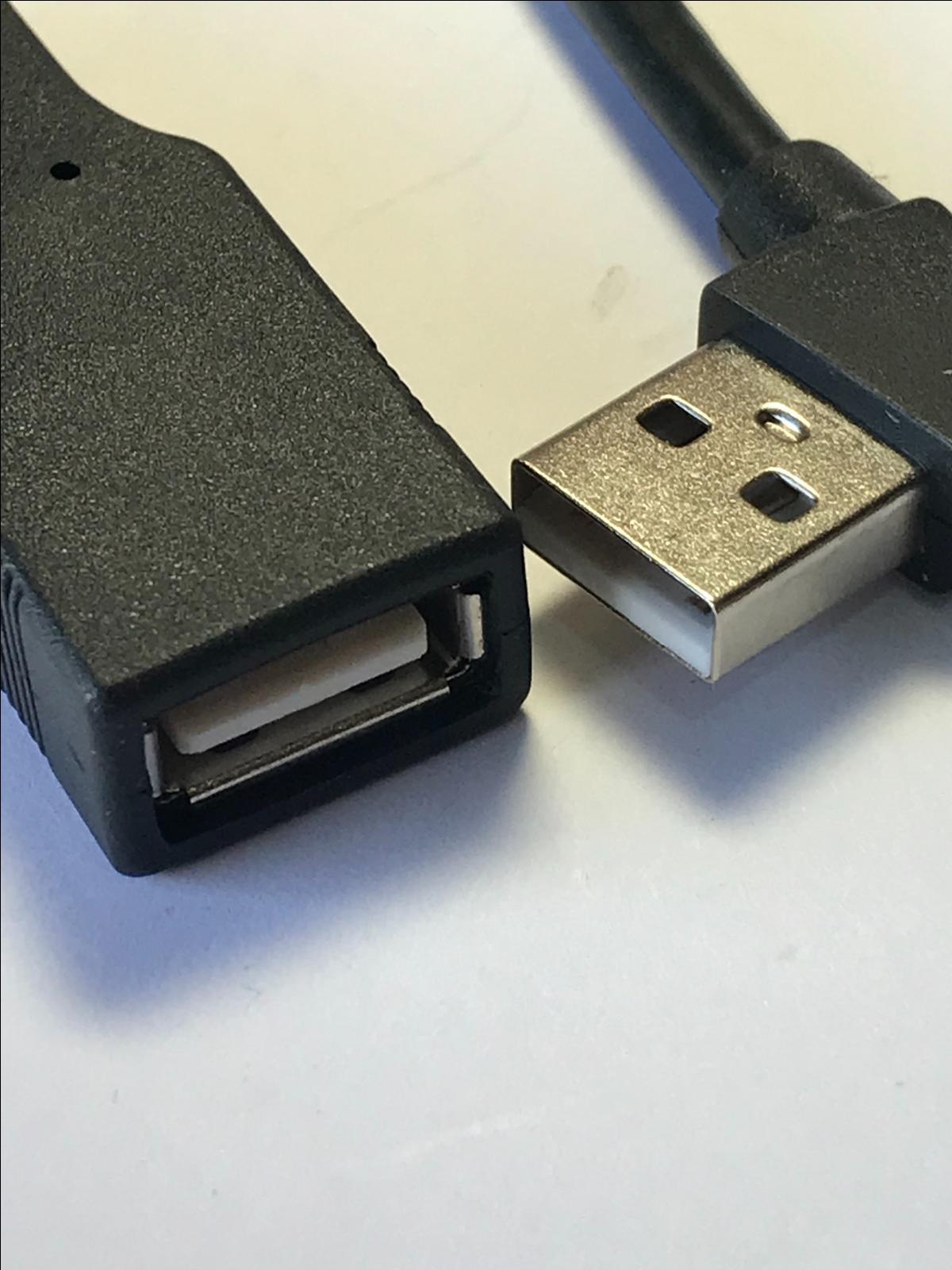 Female USB A Socket to Male USB Connector 90 Degree Corner Angle 260617226 24/17
