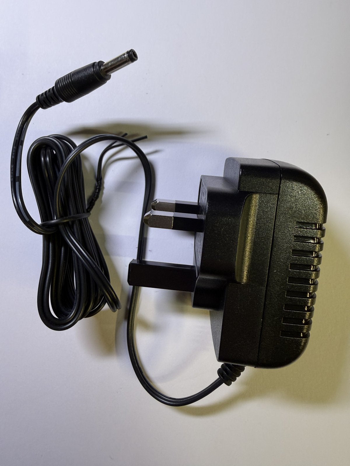 Replacement for 13.3V 0.75A 9.97W AC-DC Adaptor Charger DK12-133075A-B for Shark