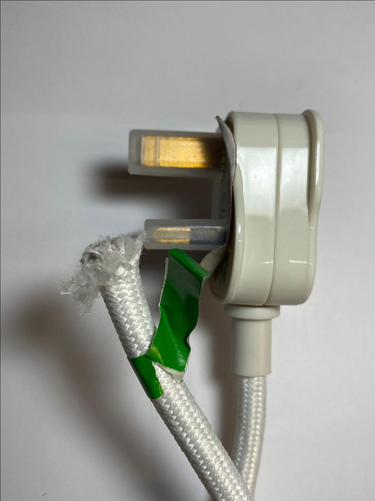 White Iron Braided Heat Resistant 3 Core Cable Lead Flex UK Plug with 13A Fuse