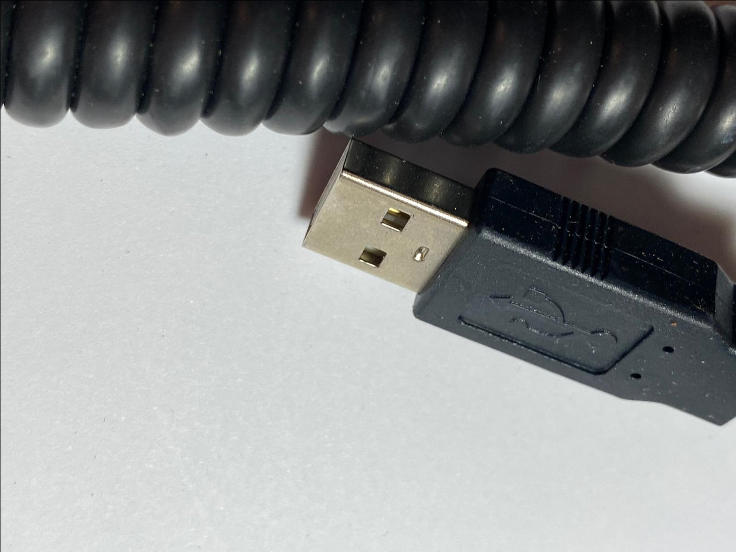 INGENICO POINT OF SALE EQUIPMENT CABLE LEAD 296107431AC USB CURLY HDMI CORNER