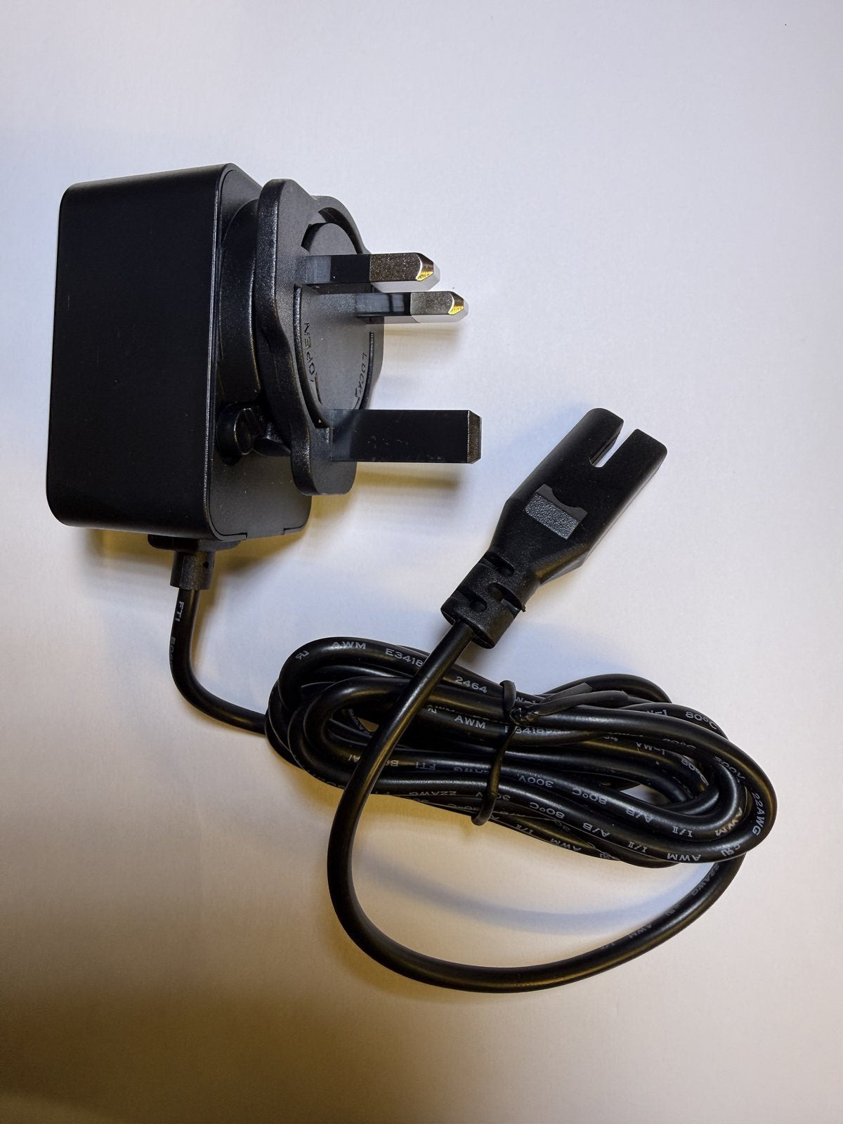 12.6V Charger for Hydrus Roker Plus Robotic Swimming Pool Vacuum Cleaner