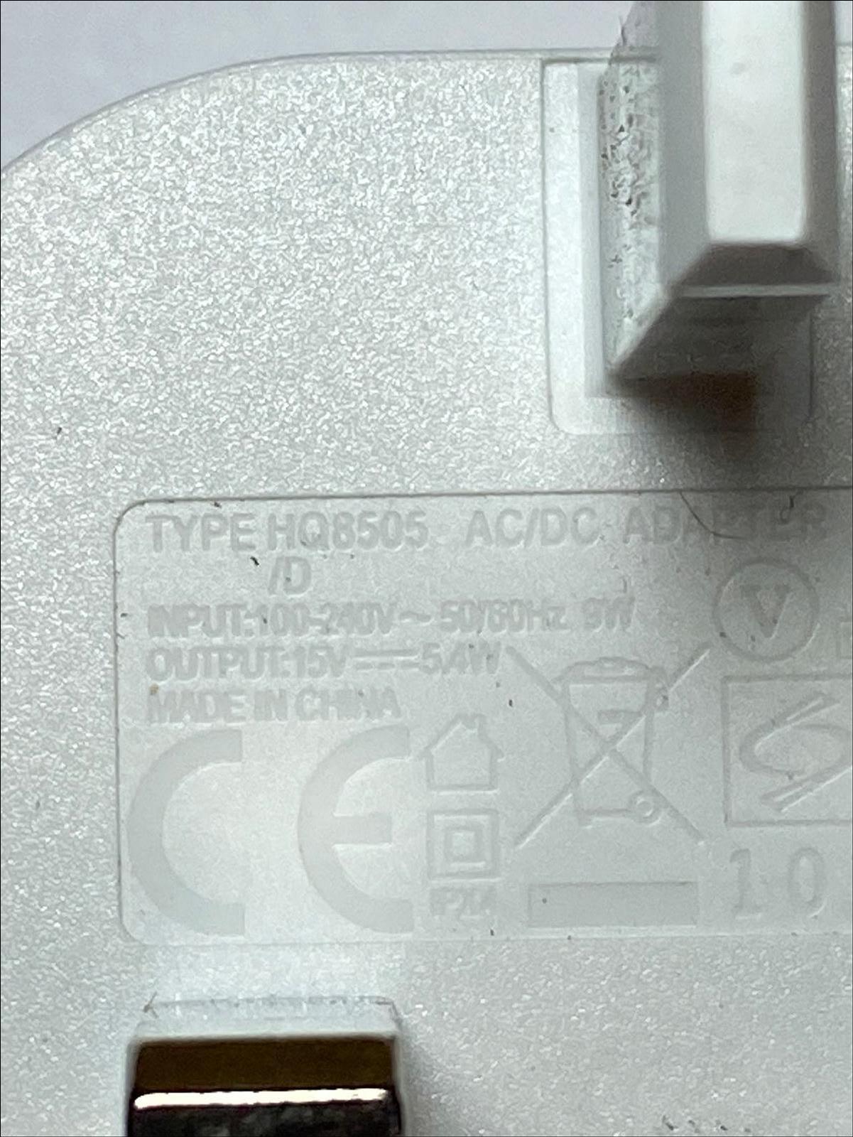 White Philips Power Plug UK Type HQ8505/D AC/DC Adapter 15V 5.4W