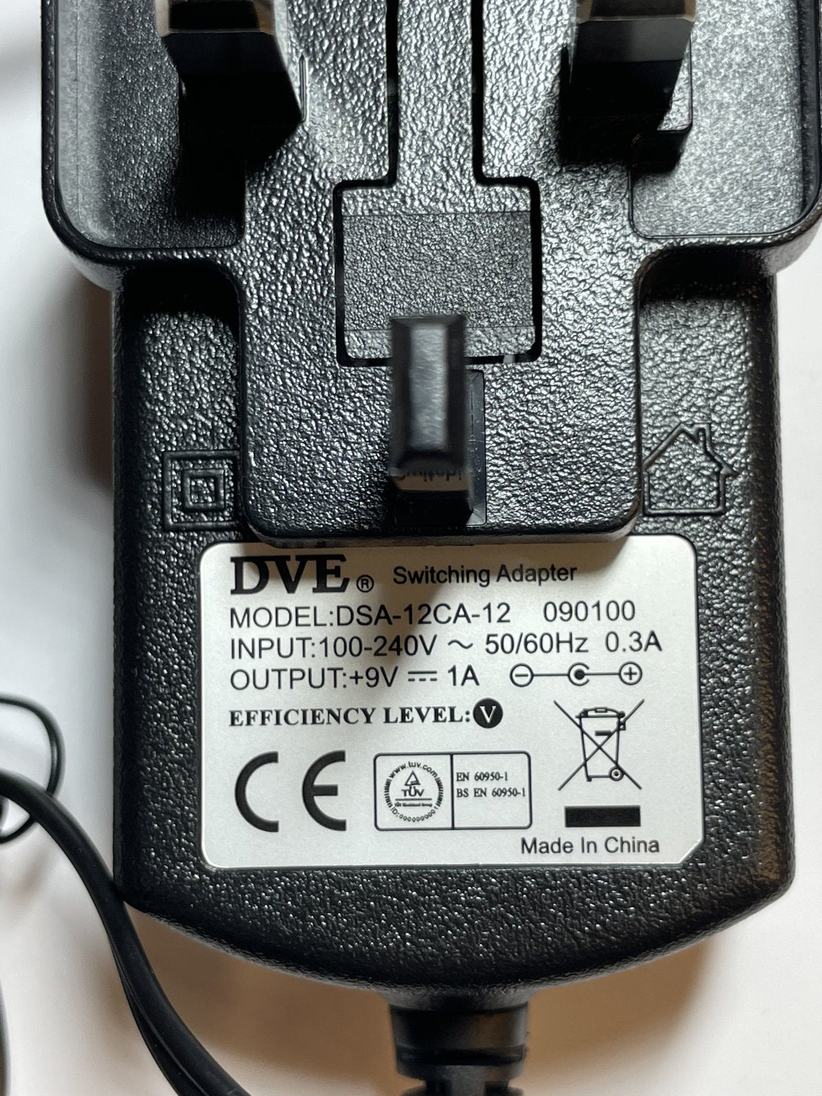 9V 1A 5.5MM X 2.1MM UK MAINS AC-DC SWITCHING ADAPTOR POWER SUPPLY WALLMOUNTED