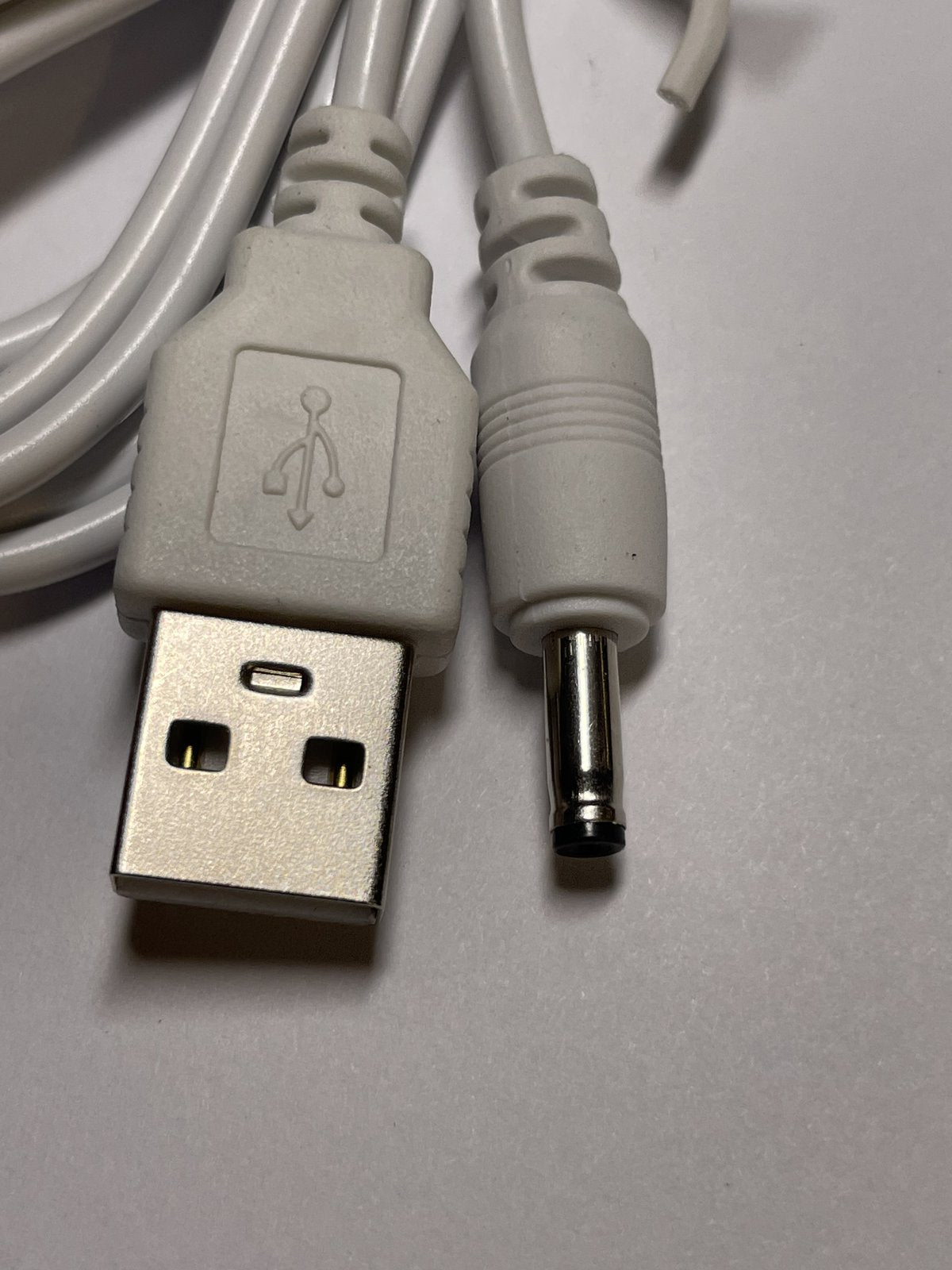 White USB-A USBA USB to 3.5mm x 1.3mm 3.5x1.3 Cable Lead