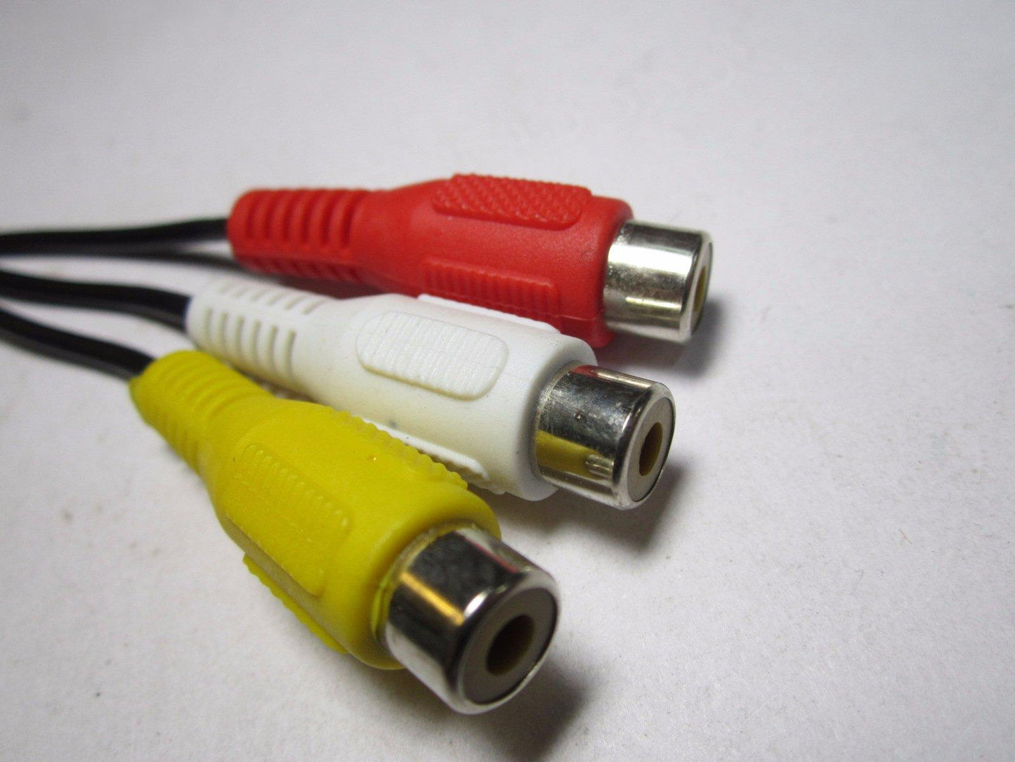 Red White Yellow RCA AV Female Cable Lead to 3.5mm Jack Male Wire