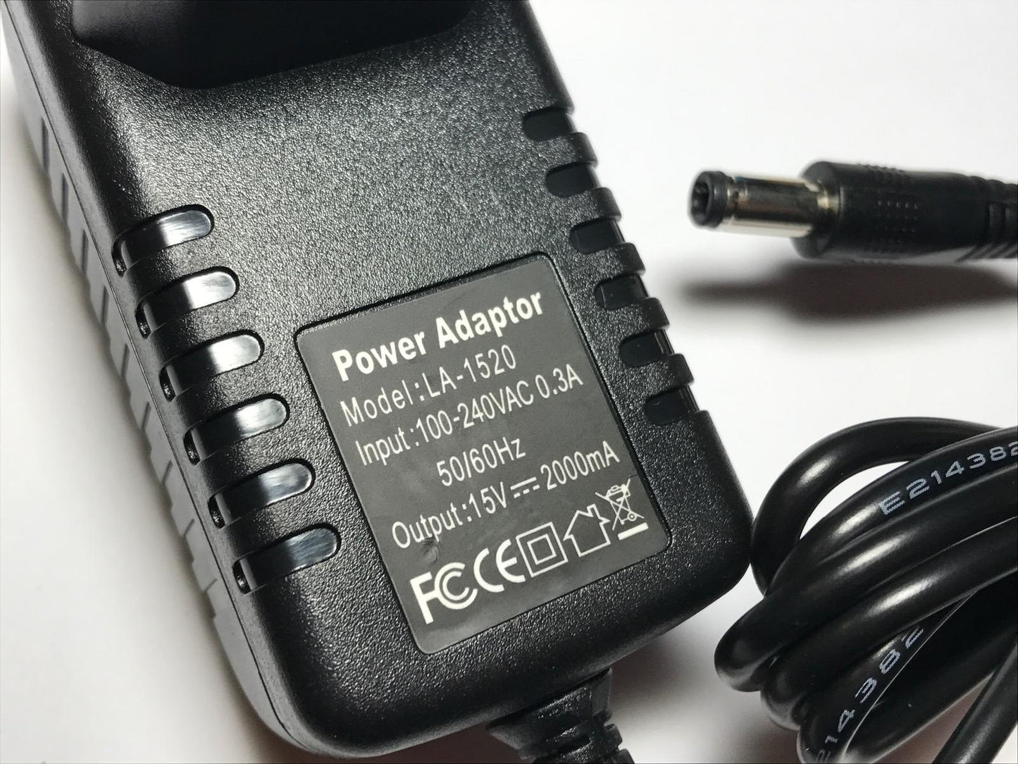 EU 15V 2000mA 2A Mains AC-DC Adaptor Power Supply Charger 5.5mmx2.5mm/2.1mm