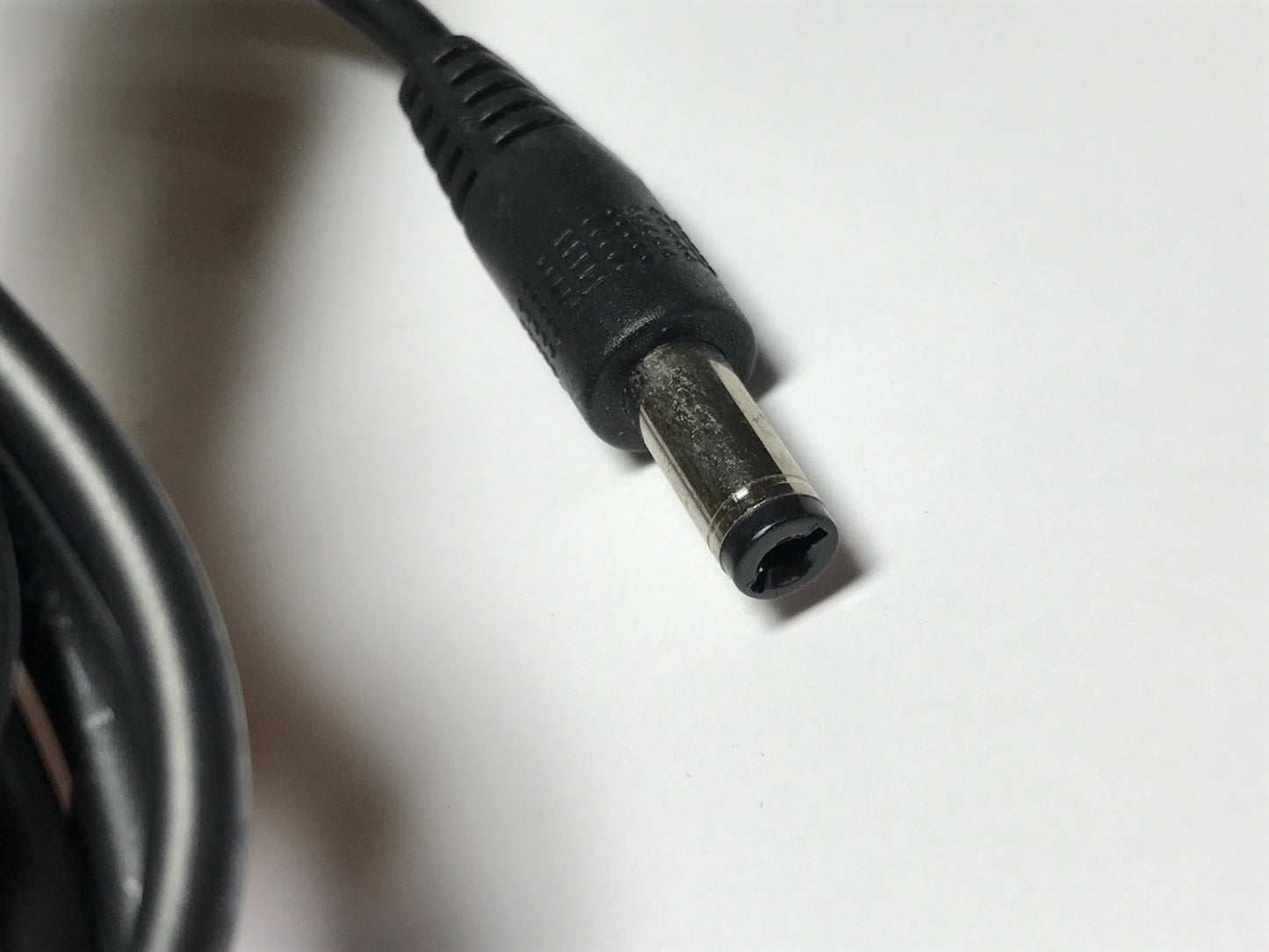 9V 2A DC Car Charger Power Supply Negative Centre Polarity for Roland Sound Card