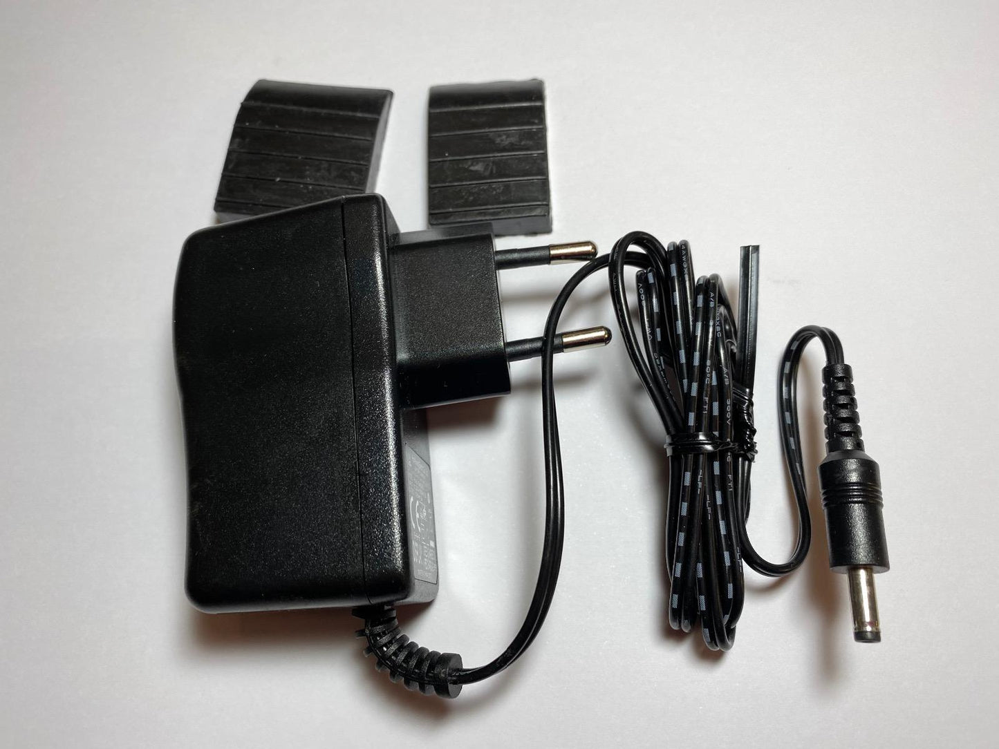 10.95V 1.0A Battery Charger HK-AD-109A100-EU for Razor Turbo Jetts 25173299