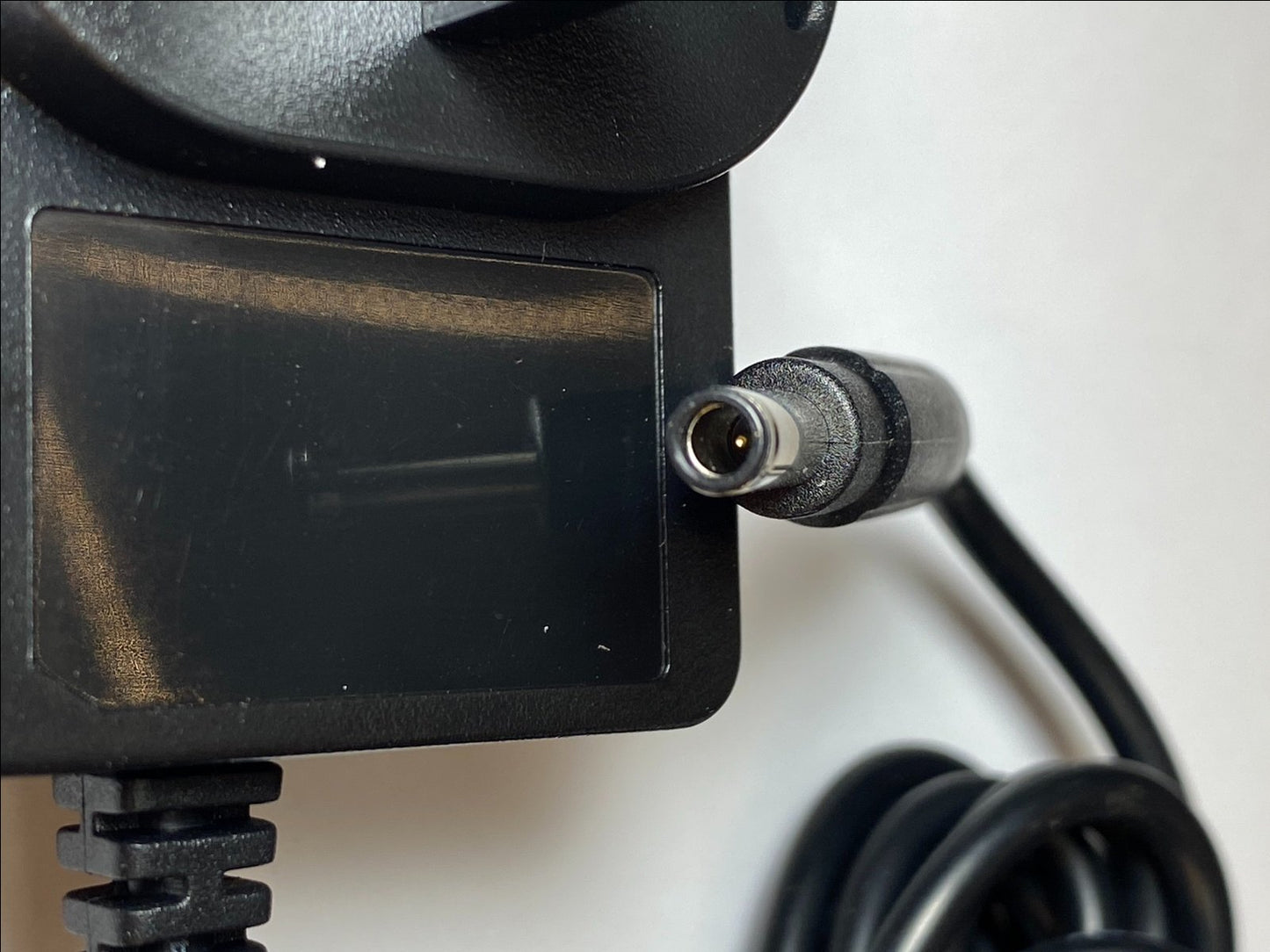 Replacement Charger for 29.5V MC2805A-B 4 Bush Cordless Handstick Vacuum Cleaner