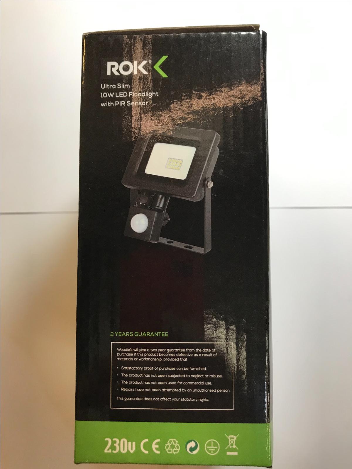 ROK ULTRA SLIM 10W FLOODLIGHT WITH PIR SENSOR LED 100W IP44