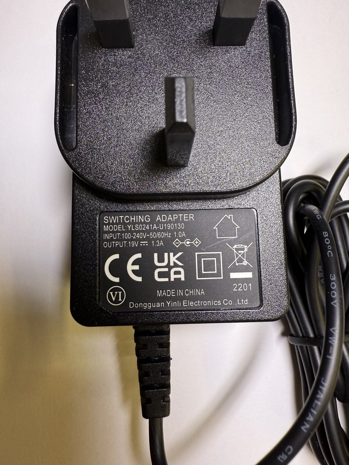 UK 19V LG ADS-40FSG-19 19025GPG-1 Switching Adapter for LG 22EN33SA Monitor