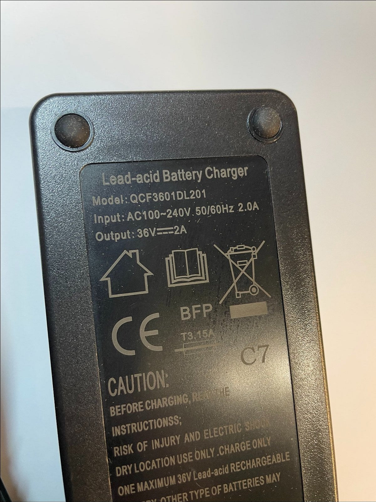 36V 2A Lead-acid Battery Charger AC Adaptor 5.5mm x 2.5mm / 2.1mm + UK Plug